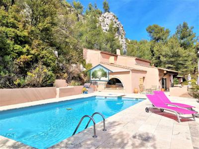 Villa de 6 pièces de luxe en vente Auriol, Provence-Alpes-Côte d'Azur