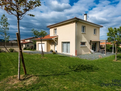 Maison de luxe de 4 pièces en vente à Chazay-d'Azergues, Auvergne-Rhône-Alpes