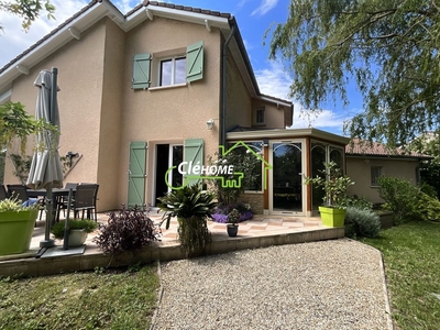 Maison de luxe en vente à La Tour-de-Salvagny, France