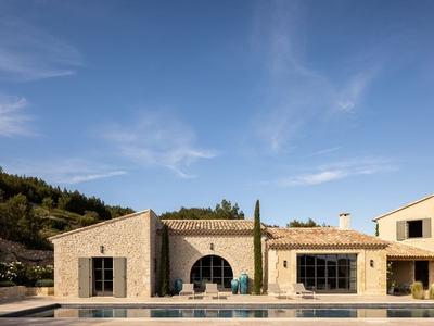 Villa de luxe de 9 pièces en vente Saint-Rémy-de-Provence, Provence-Alpes-Côte d'Azur