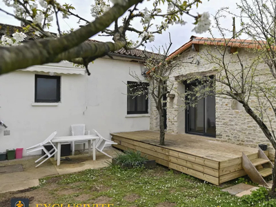 Vente maison 6 pièces 151 m² Niort (79000)