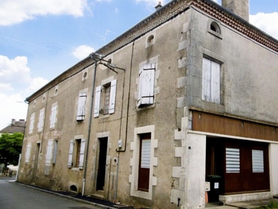Vente maison 8 pièces 220 m² Val-d'Oire-Et-Gartempe (87320)