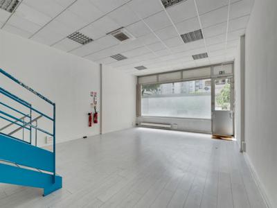 Vente locaux professionnels 157 m²