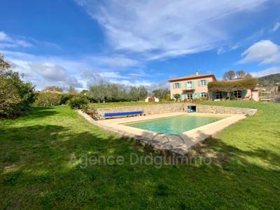 Villa de luxe de 9 pièces en vente Draguignan, Provence-Alpes-Côte d'Azur