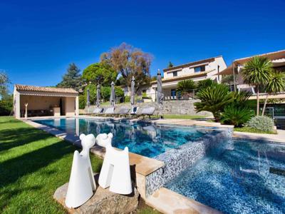 Maison de luxe 9 chambres en vente à Grimaud, Provence-Alpes-Côte d'Azur