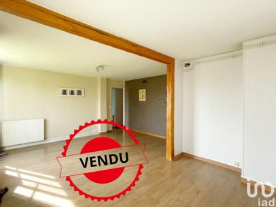 Appartement 4 pièces de 67 m² à Beauvais (60000)