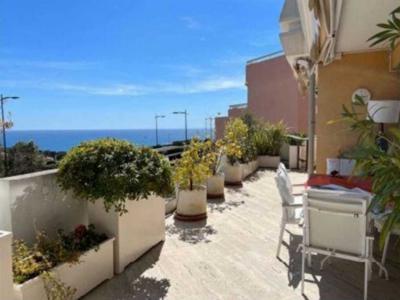 Immobilier de luxe : appartement avec une vue exceptionnelle sur la Mer à acheter à Roquebrune-Cap-Martin