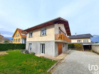 Maison 7 pièces de 136 m² à Jacob-Bellecombette (73000)