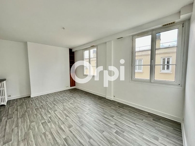 Location appartement 1 pièce 31.47 m²