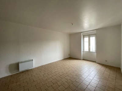 Location appartement 1 pièce 47.77 m²