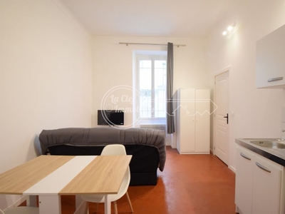 Location meublée appartement 1 pièce 17.5 m²