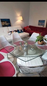 Chambre cosy meublée dans maison de maître jardin classé Montpellier Arc de triomphe