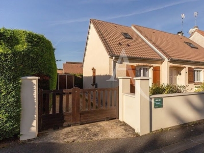 Vente maison 8 pièces 155.84 m²