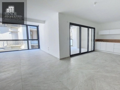 3 room luxury Flat for sale in Perpignan, France