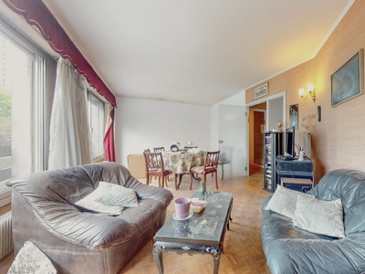 Appartement de prestige de 93 m2 en vente Buttes-Chaumont, Villette, Bas Belleville, Paris, Île-de-France