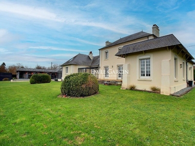 8 room luxury House for sale in Deauville, Normandy