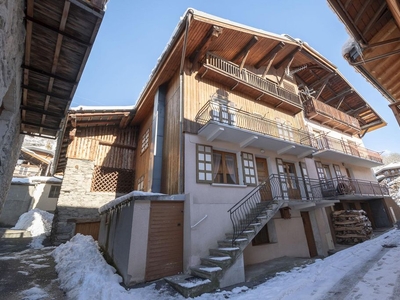 Luxury House for sale in Bozel, Auvergne-Rhône-Alpes