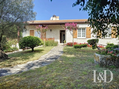7 room luxury House for sale in Meschers-sur-Gironde, Nouvelle-Aquitaine