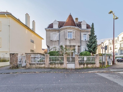 Maison de luxe de 200 m2 en vente Longeville-lès-Metz, Grand Est