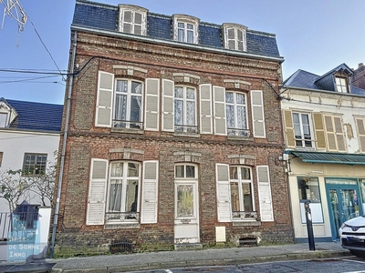 Maison de luxe de 5 chambres en vente à Saint-Valery-sur-Somme, France