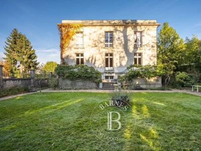 Maison de luxe de 6 chambres en vente à Versailles, France