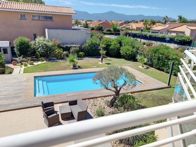 Maison de luxe en vente à Saint-Cyprien, Occitanie