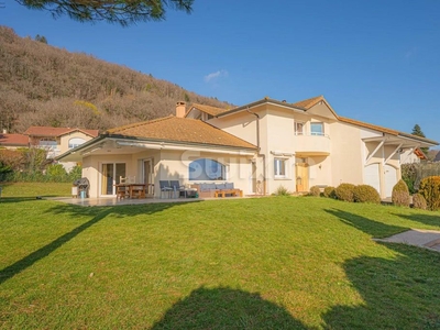 5 bedroom luxury House for sale in Divonne-les-Bains, France