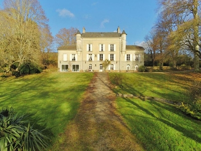 Prestigieux château de 375 m2 en vente - La Ferté-sous-Jouarre, France