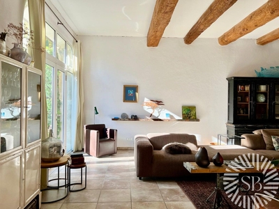 Villa de luxe de 6 pièces en vente Noves, Provence-Alpes-Côte d'Azur