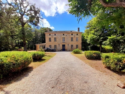 Villa de 8 pièces de luxe en vente Bergerac, Nouvelle-Aquitaine