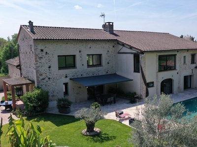 5 bedroom luxury Villa for sale in Castelnau-de-Lévis, France