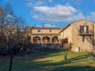 Villa de luxe de 21 pièces en vente Simiane-la-Rotonde, Provence-Alpes-Côte d'Azur