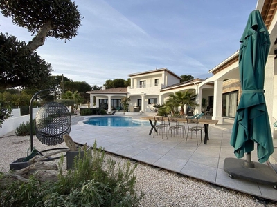 Villa de luxe de 5 pièces en vente Balaruc-les-Bains, Occitanie