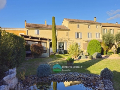 Villa de luxe de 8 pièces en vente Pernes-les-Fontaines, Provence-Alpes-Côte d'Azur