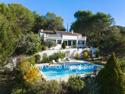 Villa de luxe de 8 pièces en vente Rognes, Provence-Alpes-Côte d'Azur