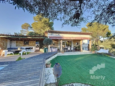 Villa de luxe de 9 pièces en vente Auribeau-sur-Siagne, Provence-Alpes-Côte d'Azur