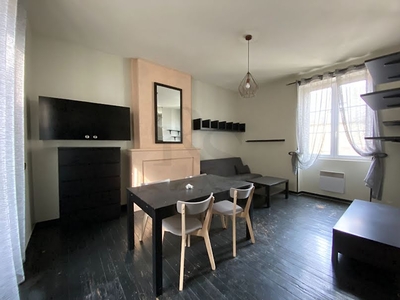 Location appartement 1 pièce 39.67 m²