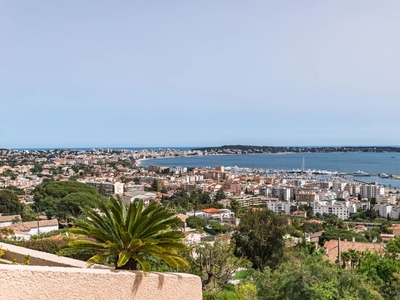 Vente maison 110 m² Golfe-Juan (06220)