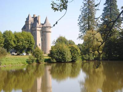 Prestigieux château de 3000 m2 en vente - Aubusson, France