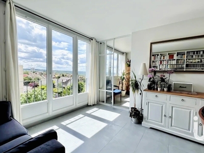 Appartement 5 pièces de 73 m² à Rueil-Malmaison (92500)