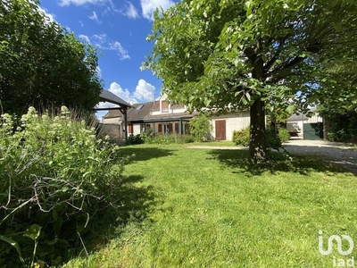 Maison 6 pièces de 105 m² à Méréville (91660)