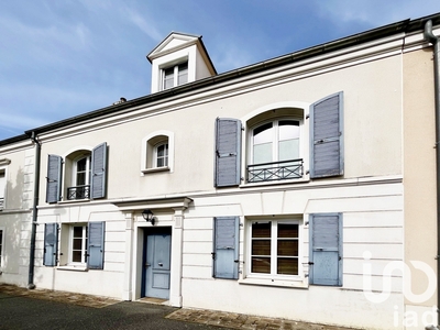 Maison 6 pièces de 130 m² à Bailly-Romainvilliers (77700)