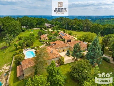 Maison de 8 chambres de luxe en vente à Montayral, France