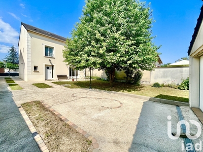 Maison traditionnelle 6 pièces de 140 m² à Vigneux-sur-Seine (91270)