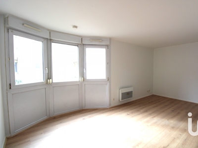 Studio 1 pièce de 28 m² à Reims (51100)