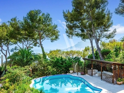 Villa de 8 pièces de luxe en vente Roquebrune-Cap-Martin, France