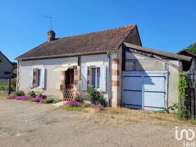 Maison de village 3 pièces de 51 m² à Beaulon (03230)