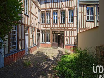 Maison 8 pièces de 435 m² à Châlons-en-Champagne (51000)
