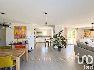 Maison 6 pièces de 130 m² à Sanary-sur-Mer (83110)