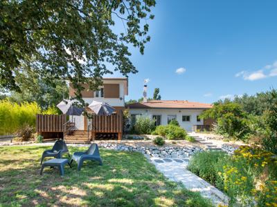 Gîte Occitane climatisé avec piscine terrasse et jardin proche de Toulouse avec ateliers de cuisine et de pâtisserie (Gers Occitanie)
